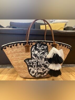 Woven Straw  NWT Tote Bag with Black & White Hamsa Appliqué.